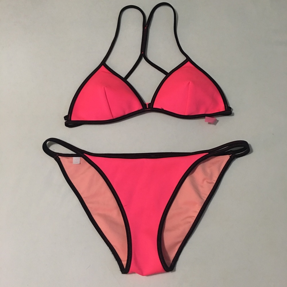 Victoria’s Secret bikini